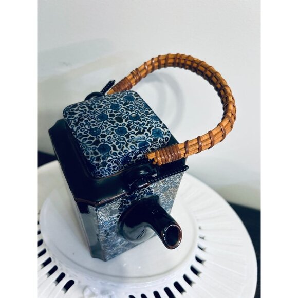 VTG Takahashi Square Tea Pot W/Handle Blue Hand Painted 7" - Picture 7 of 8